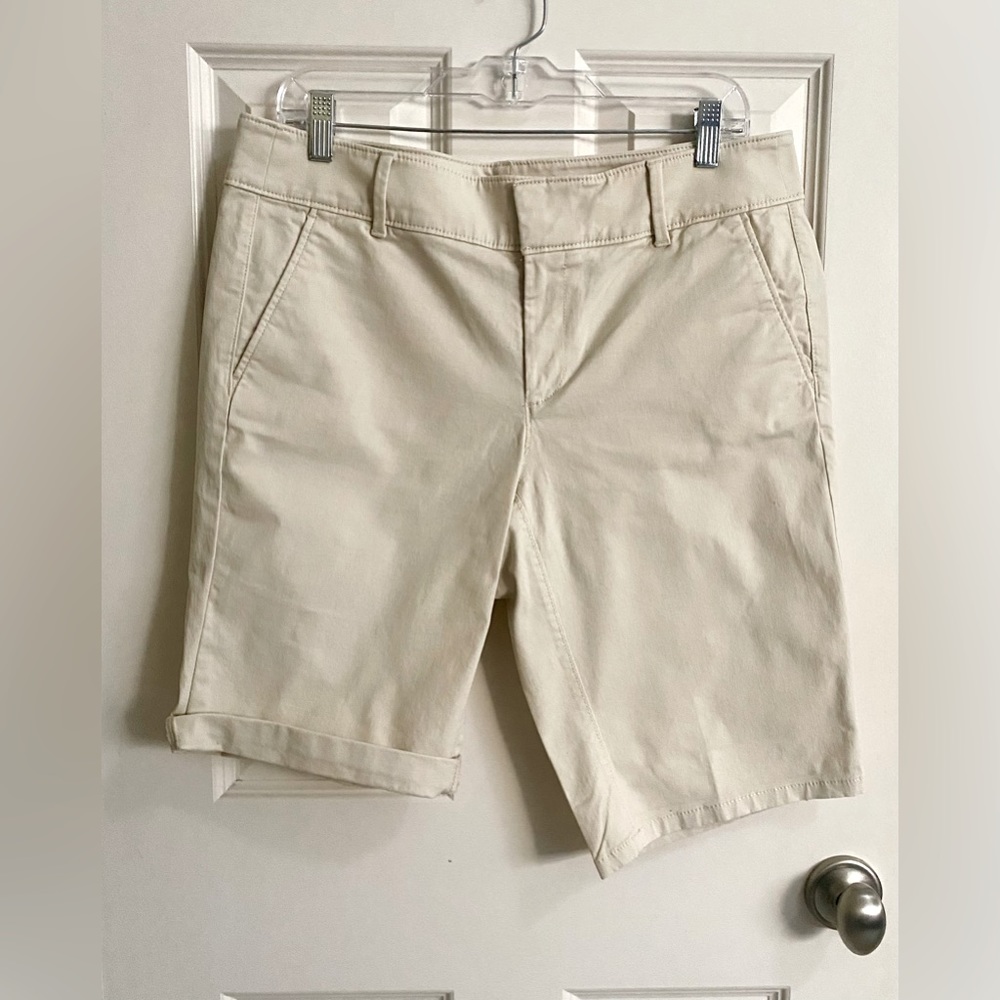 LOFT Cream Roll-Hem Bermuda Shorts